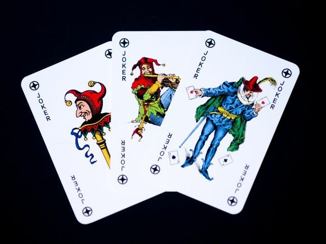 Theo cách chơi bài Joker, có tối đa 4 người chơi